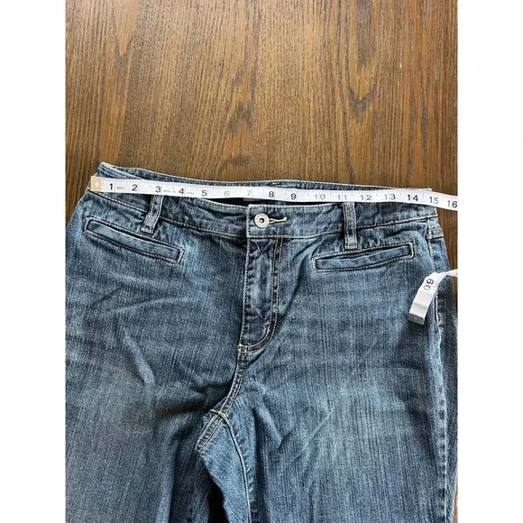 Chico's Platinum Gwen Jean Cotton Spandex Medium Wash Bootcut Raw Hem Size 1 - Picture 5 of 10